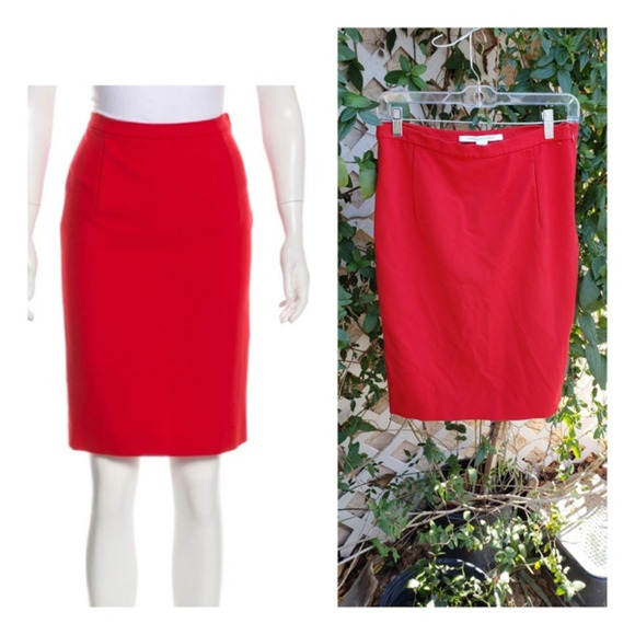 DIANE VON FURSTENBERG

Kimmie‎ Knee-Length - Picture 1 of 3